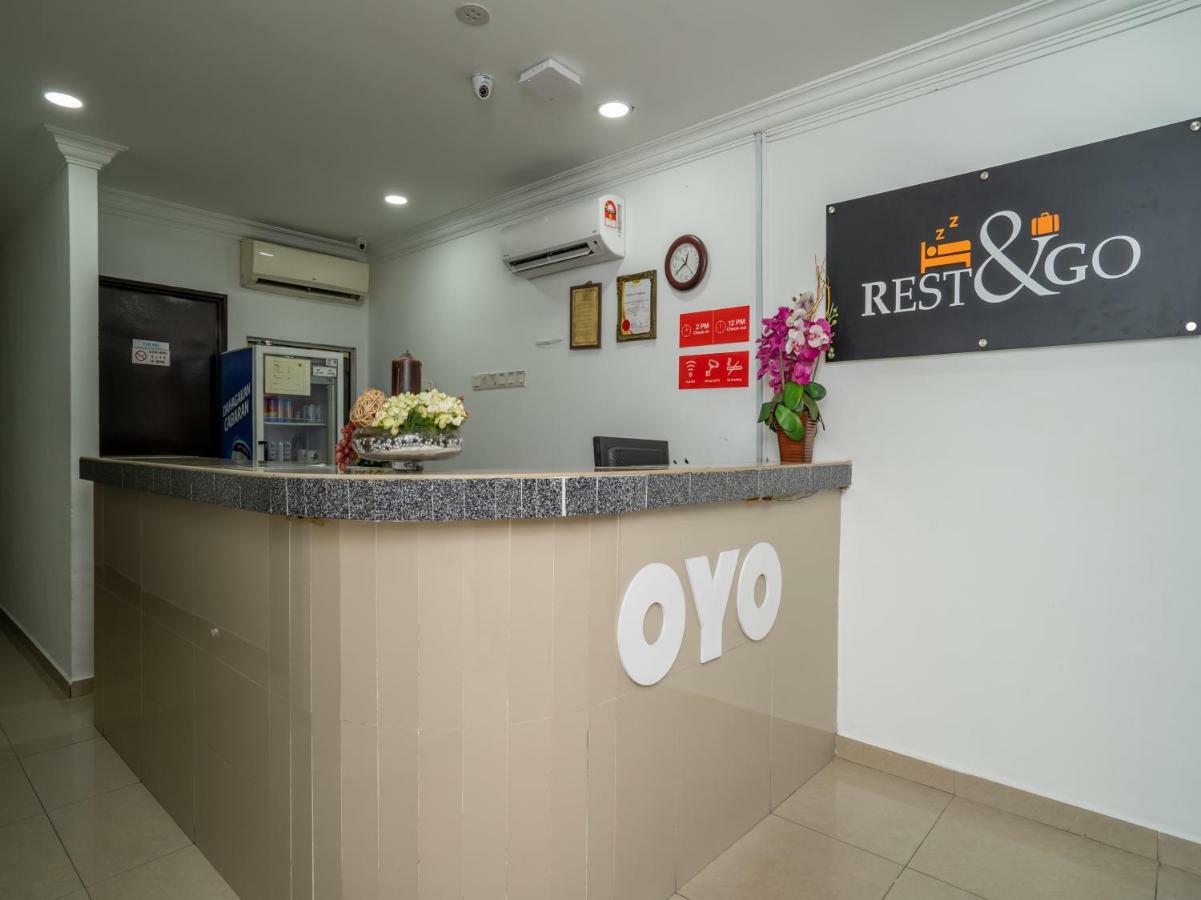 Oyo 1167 Rest And Go Hotel Кланг Екстер'єр фото